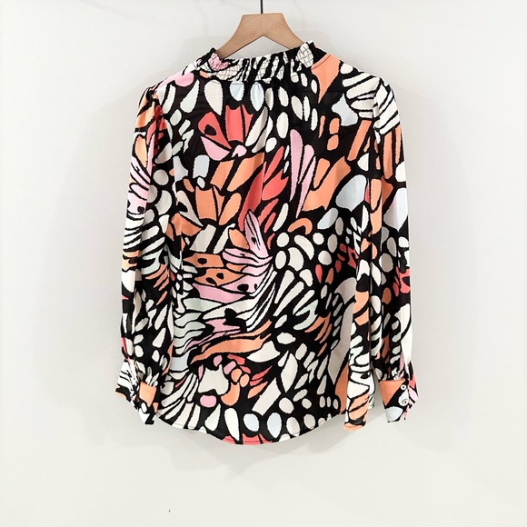 Jodifl Multi Color Geo Print Blouse Size Medium - Picture 8 of 8